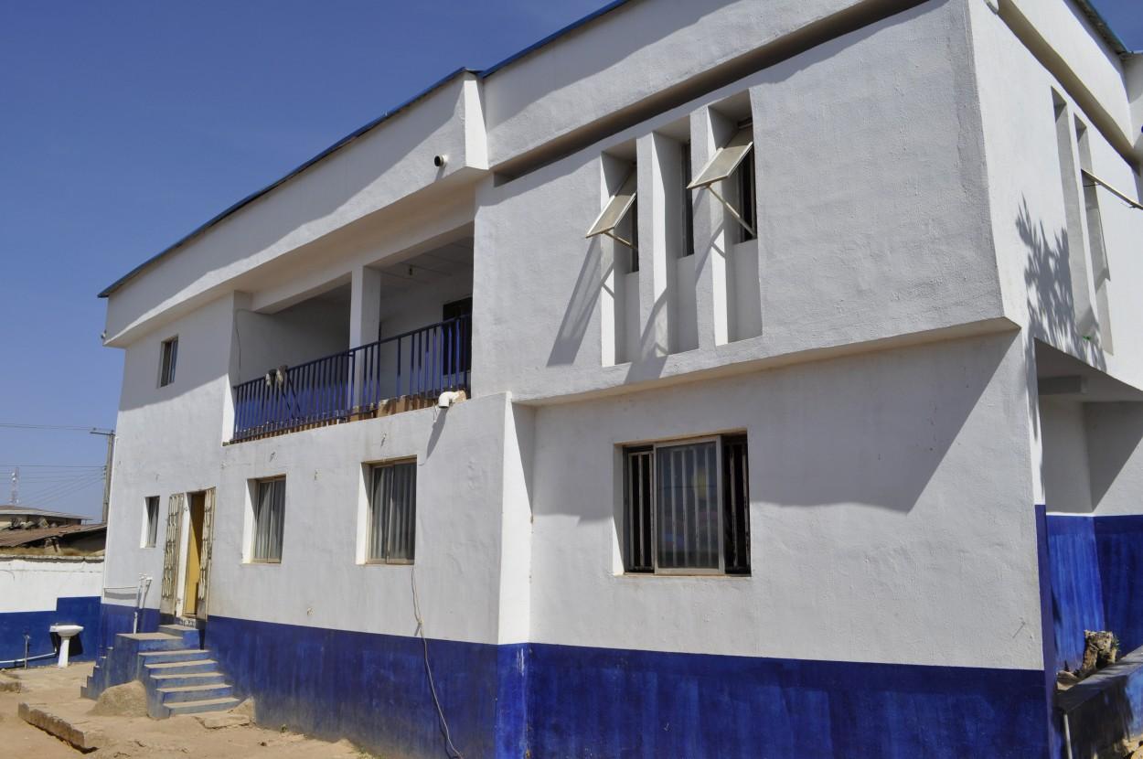 Bildung in Nigeria schaffen durch Instandsetzung