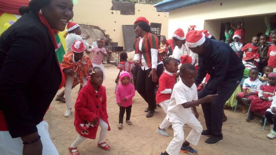 Amina Zwindila Foundation School - Christmas party!