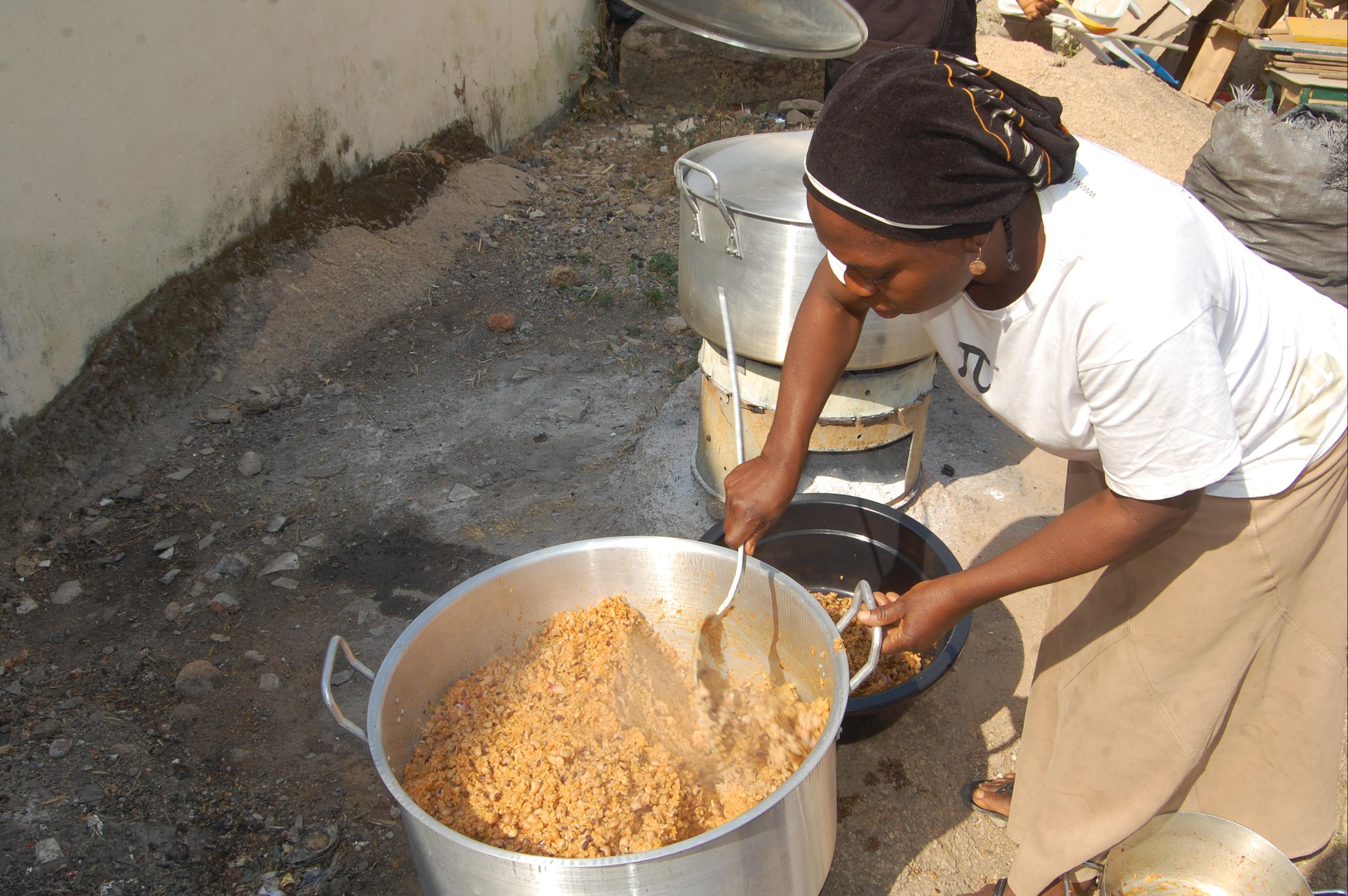 Ernährungsprogramm Amina Zwindila Foundation School NIgeria