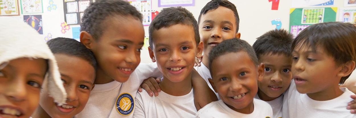 203 Schüler an der Centro Educativo CFF!