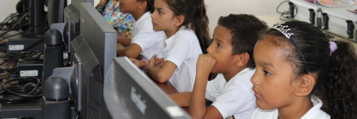 new computer room Honduras escuela