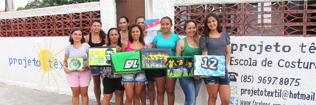 Brasilianische Frauen mit selbstgenähten Taschen